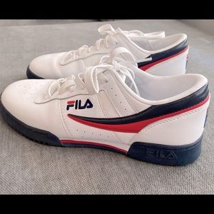 Men's Fila Original Fitness Sneakers in White/Nvy/Red Size 9.5 US , 42.5 EUR